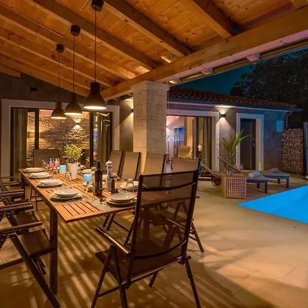Lovely In With Outdoor Swimming Pool